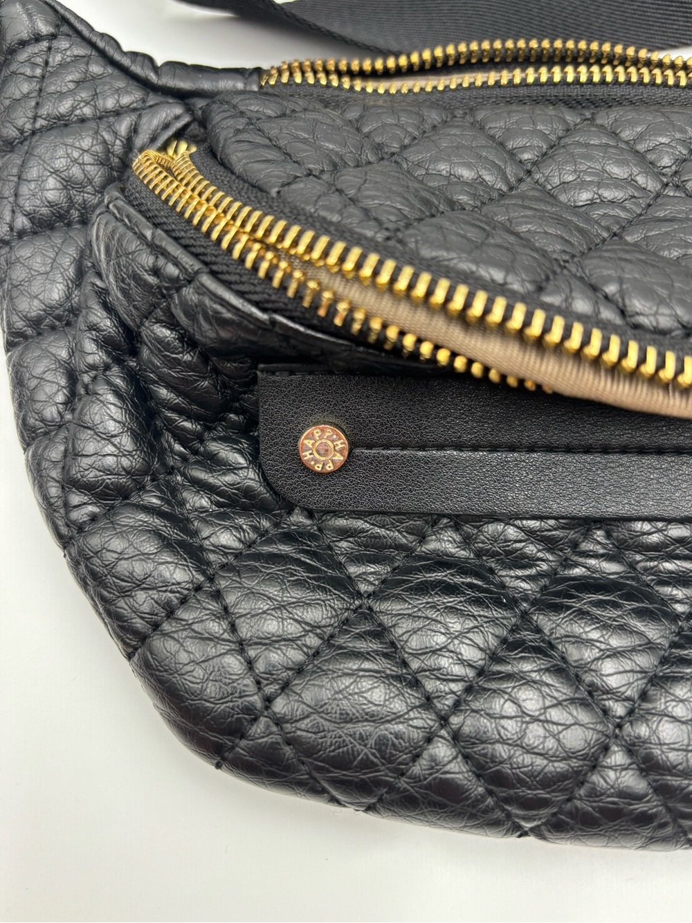 HAPP brand quilted fanny pack belt bag - Picture 3 of 8